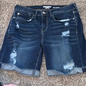 JEAN SHORTS!